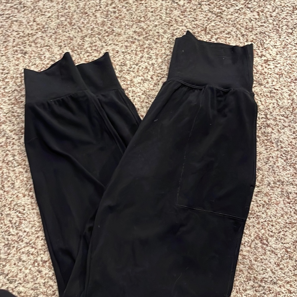 Athleta cruise joggers